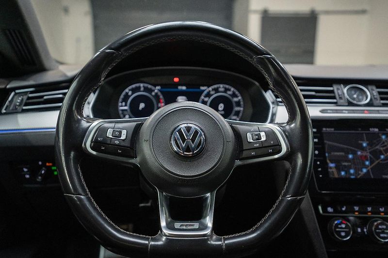 Volkswagen Arteon 2.0 TDI R-Line 140 kW - fotka 11 z 34
