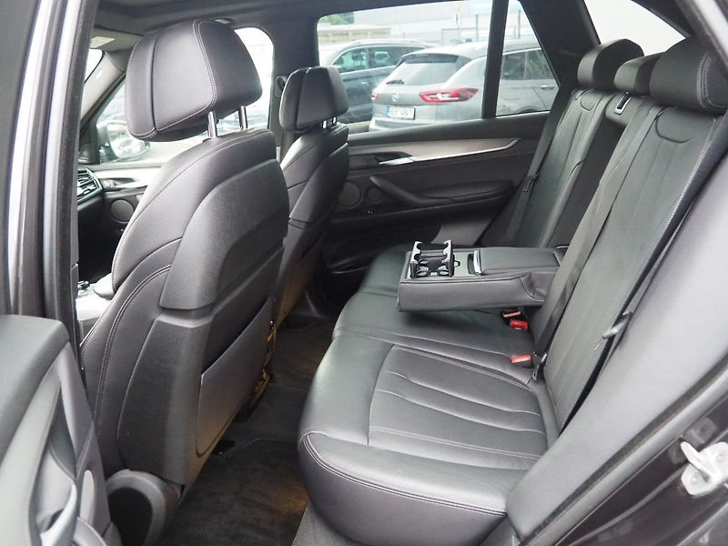 BMW X5 (2017) 3.0d xDrive, 4x4, Pano - fotka 12 z 43