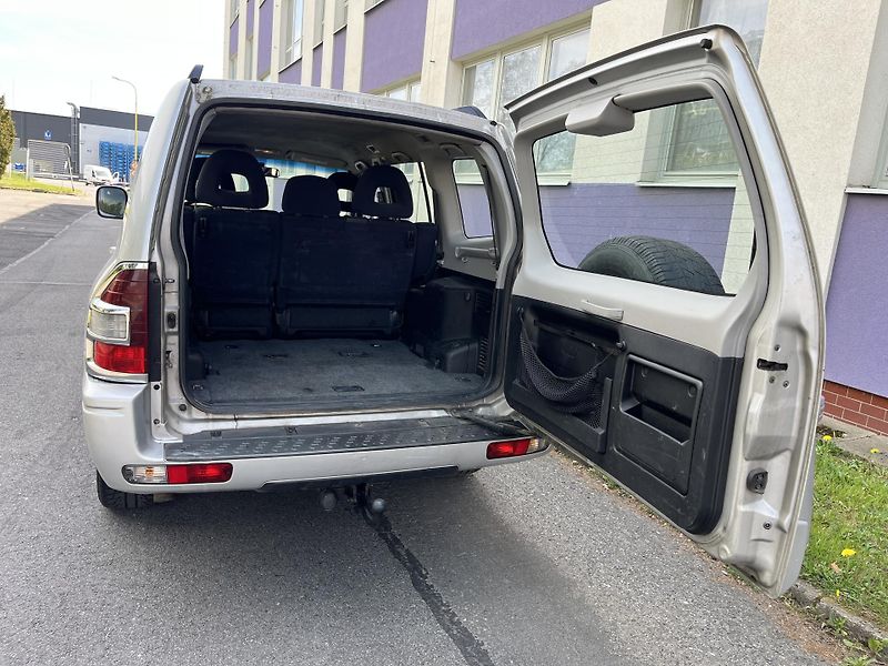 Mitsubishi Pajero 3.2 DID bez koroze - fotka 16 z 33