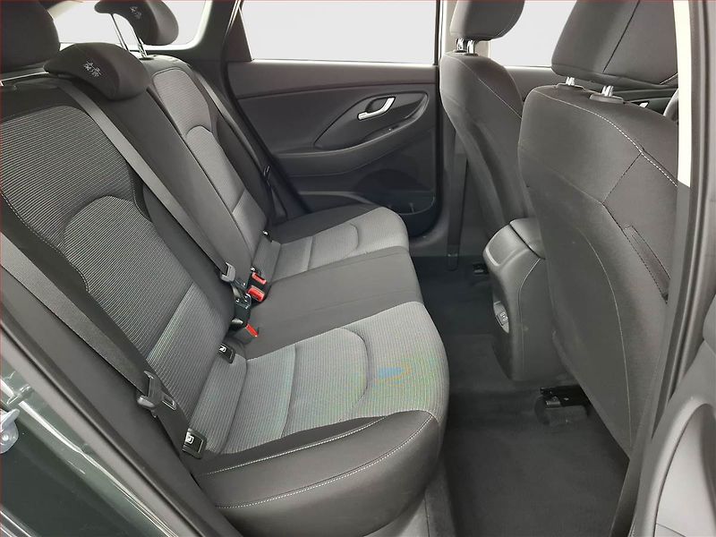 Hyundai i30 (2026) 1.0 T-GDI, COMFORT, KAMERA - fotka 9 z 20