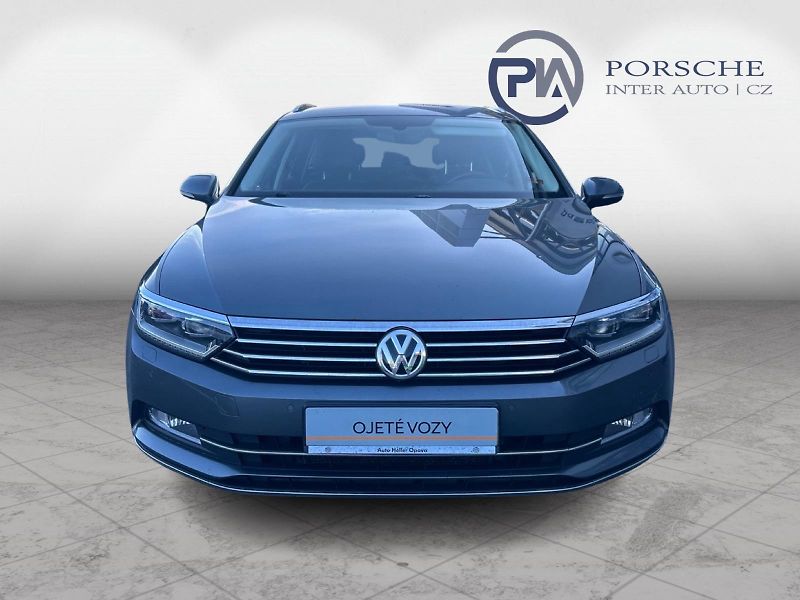 Volkswagen Passat 2.0TDI 110kW HIGHLINE - fotka 3 z 27