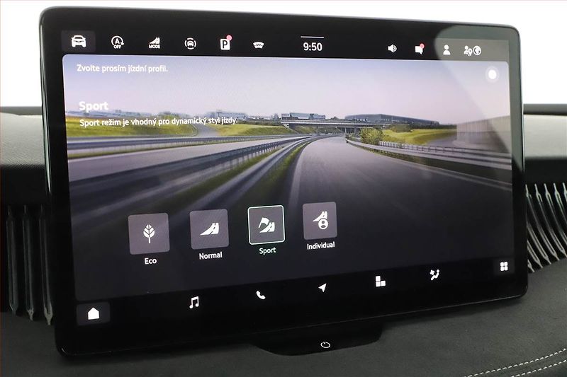 Škoda Superb (2025) 2.0 TDI, Sportline, Navigace - fotka 15 z 22