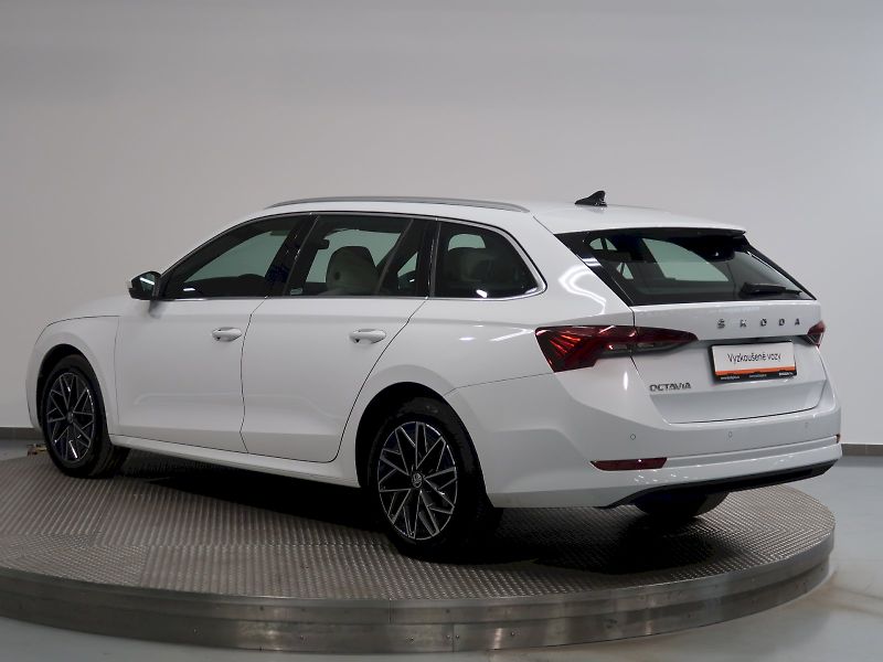 Škoda Octavia (2023) STYLE PLUS 2.0TDI 110KW - fotka 7 z 36