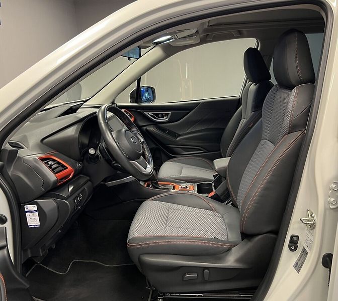 Subaru Forester 2.0 e-BOXER SPORT Lineartronic - fotka 11 z 21