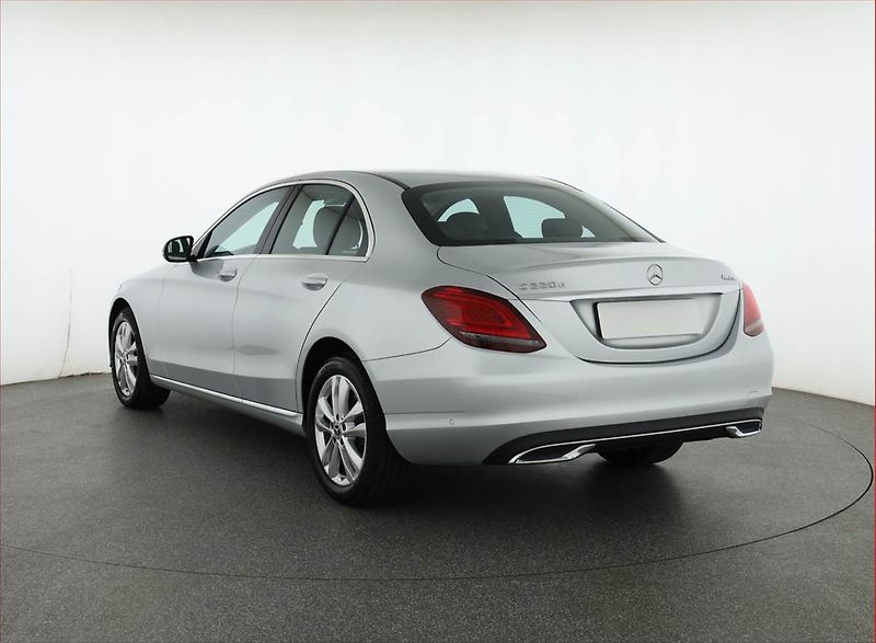 Mercedes-Benz Třídy C (2018) Avantgarde C 220 d 4MATIC - fotka 4 z 20