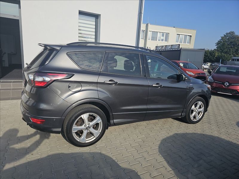 Ford Kuga 2,0 TDCi 110KW STLine KŮŽE NAV - fotka 5 z 44