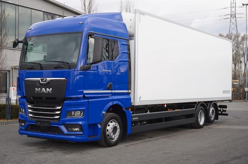 MAN TGX (2024) 26.400 6x2 chlaďák EURO 6 - fotografie inzerátu