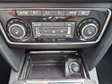 Škoda Superb (2012) Combi Elegance 2,0TDi 125kW DS - náhled 23
