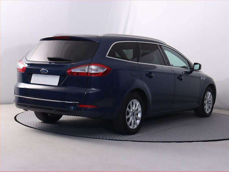 Ford Mondeo (2013) 2.0 TDCi, Automat, Navi - fotka 5 z 19