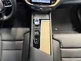 Volvo XC60 (2026) B5 2.0L 250+14 HP AT8 FWD PLUS - náhled 14