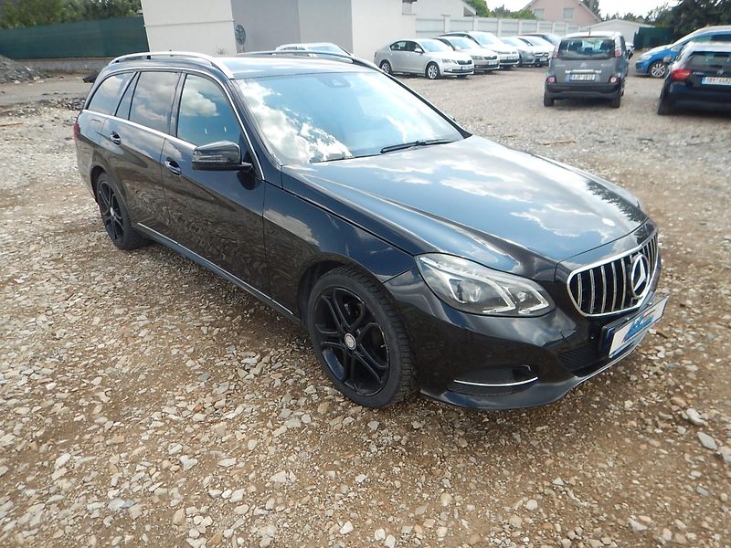Mercedes-Benz Třídy E E 220 CDI, DIGIKLIMA, TAŽNÉ - fotka 4 z 25