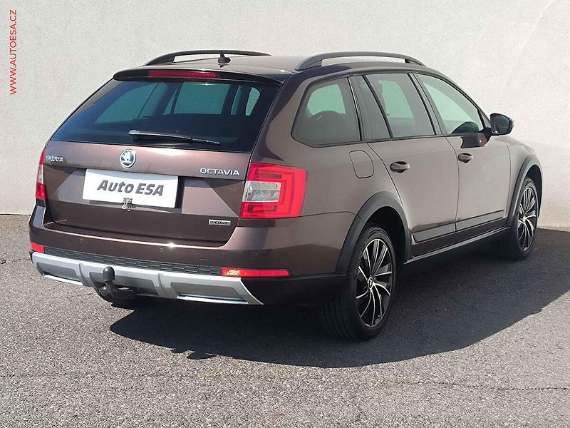 Škoda Octavia (2015) 2.0TDI 4x4, ČR, Scout, navi - fotka 4 z 19