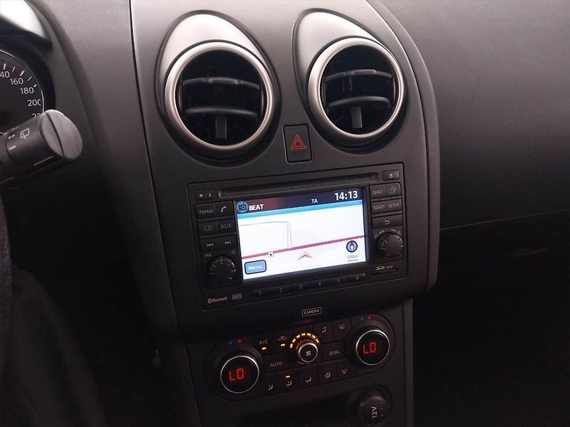 Nissan Qashqai (2012) 1.6, Serv.kniha, Navi - fotka 12 z 21