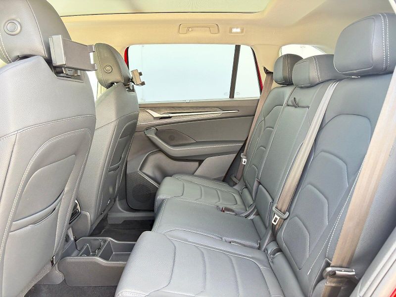Škoda Kodiaq (2025) DSG 1.5 TSI / iV / 150kW / EXC - fotka 7 z 35