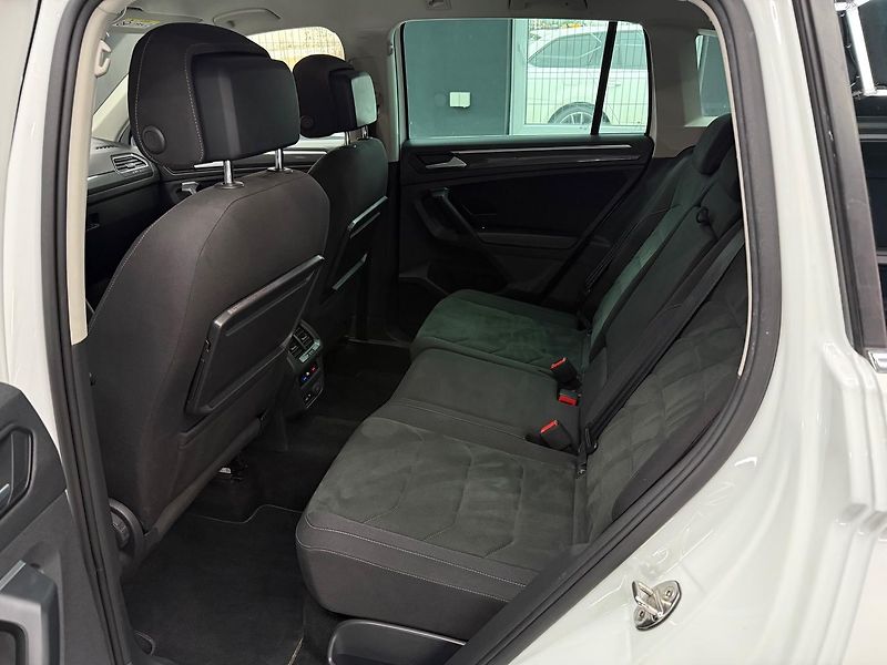 Volkswagen Tiguan (2020) 2.0 TDi DSG Highline - fotka 14 z 28