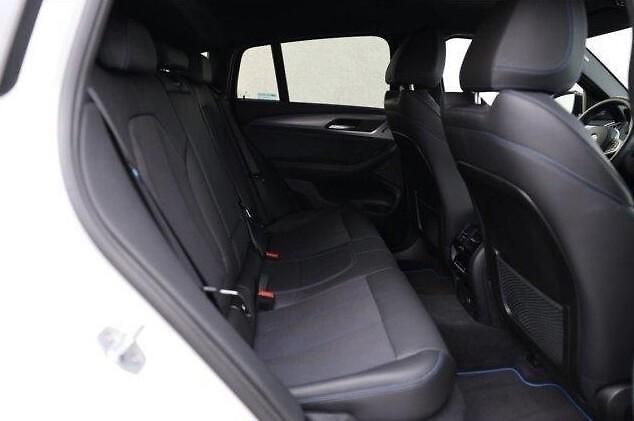 BMW X4 - fotka 9 z 23
