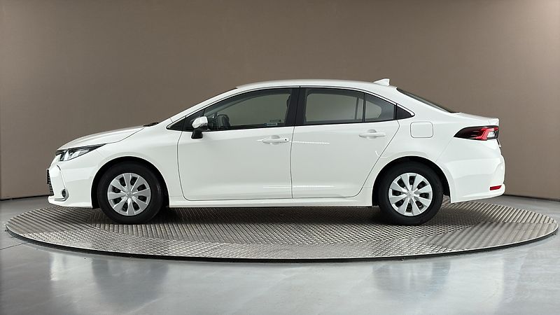 Toyota Corolla 1.8 Hybrid AUT Active Sedan - fotka 4 z 24