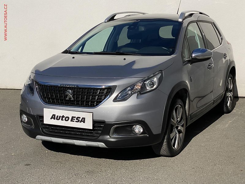 Peugeot 2008 (2017) 1.2 PT, Crossway, panor - fotka 3 z 17