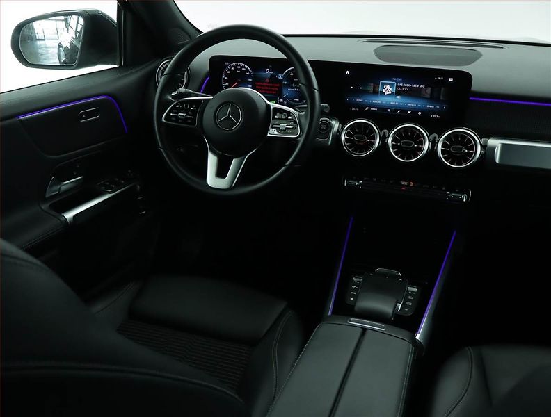 Mercedes-Benz EQB (2022) 300 4MATIC, SoH 95% - fotka 7 z 19