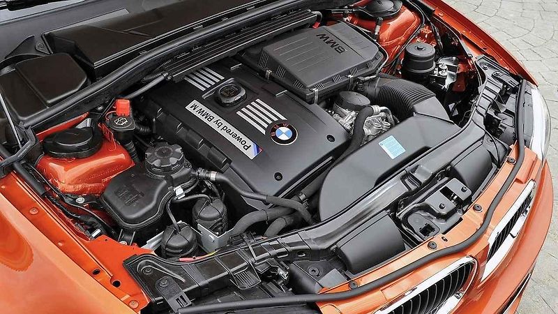 BMW 1M.