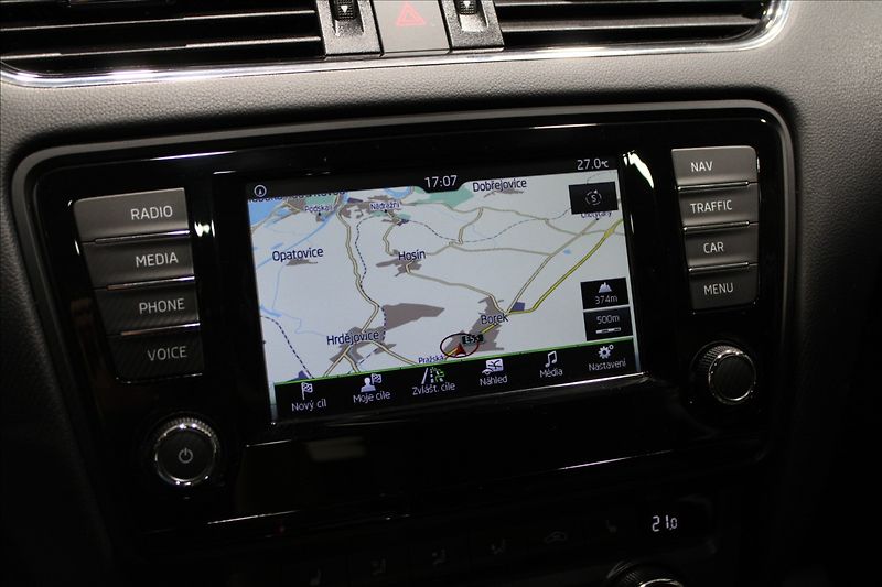 Škoda Octavia 2,0 162 kW RS DSG, NAVI, 1. ma - fotka 25 z 39