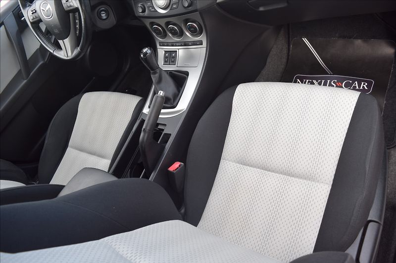 Mazda 3 1,6 i 77KW VÝHŘEV NOVÁ STK - fotka 21 z 47