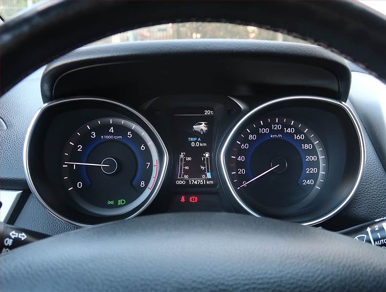 Hyundai i30 (2014) 1.6 GDI, Serv.kniha, Tempomat - fotka 11 z 21