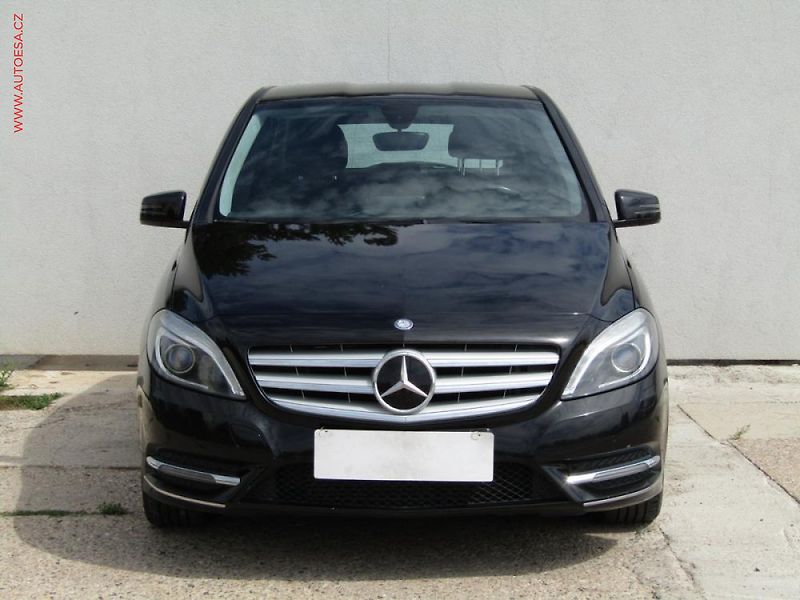 Mercedes-Benz Třídy B (2011) 2.0d - fotka 2 z 3