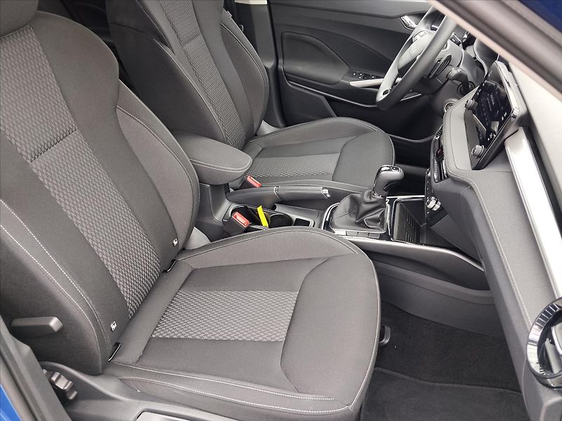 Škoda Fabia 1,0   Top Selection 1.0 TSI 85 - fotka 18 z 29
