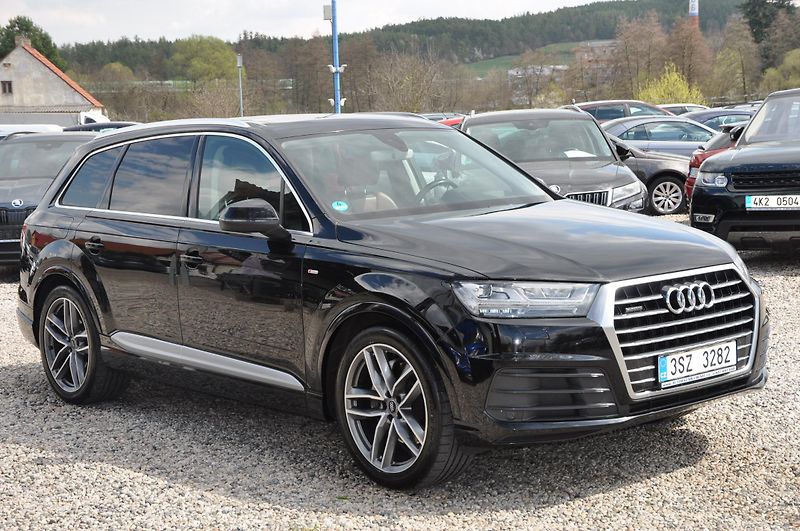 Audi Q7 3.0TFSi 245kW 4x4 S-line 7.mís - fotka 2 z 28