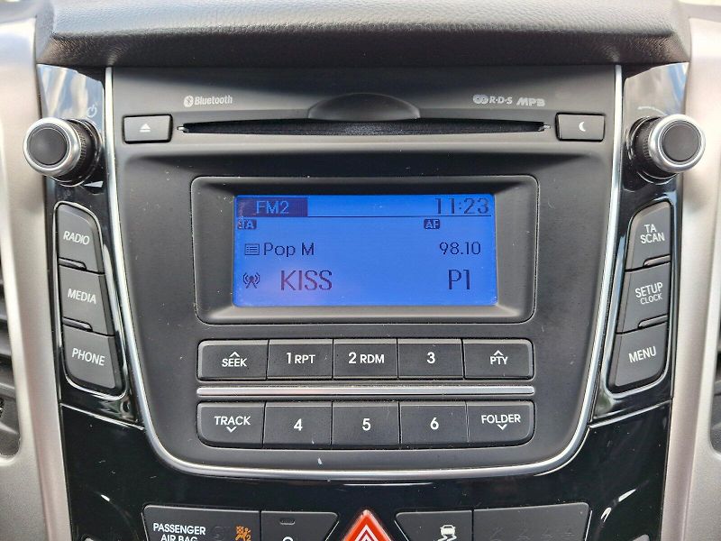 Hyundai i30 (2015) Kombi - fotka 22 z 31