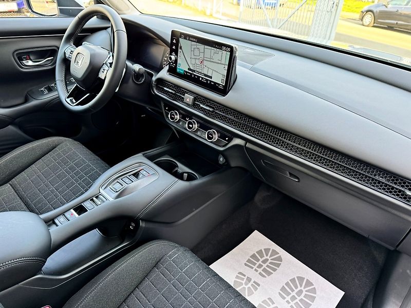 Honda ZR-V (2026) 2.0eHEV 135kW ELEGANCE MR2027 - fotka 2 z 16