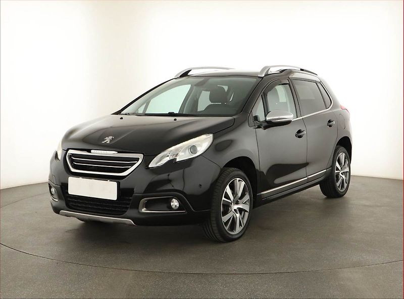 Peugeot 2008 (2015) 1.6 BlueHDi, Navi, Tempomat - fotka 2 z 17