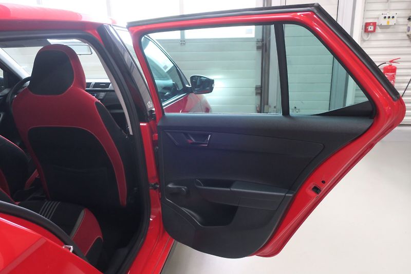 Škoda Fabia (2016) 1.2TSi Monte Carlo ČR - fotka 39 z 50