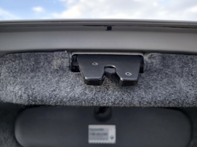 BMW Řada 3 320iAUTOMAT 6VÁLCŮ*BEZ KOROZE* - fotka 79 z 87
