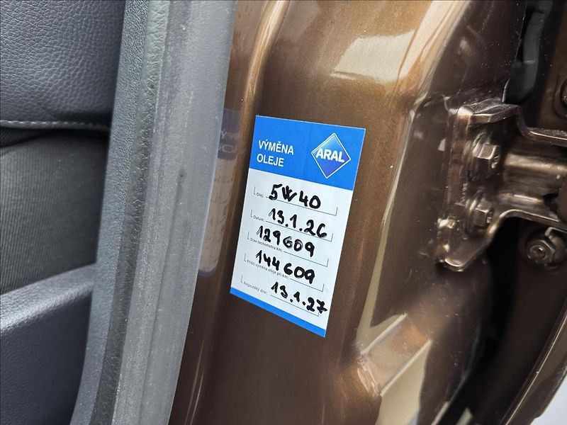 Dacia Duster 1,6 i 77kW AC LED TAŽNÉ KAMERA - fotka 24 z 33