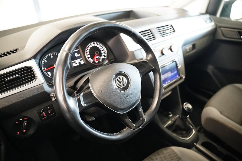 Volkswagen Caddy - fotka 14 z 25
