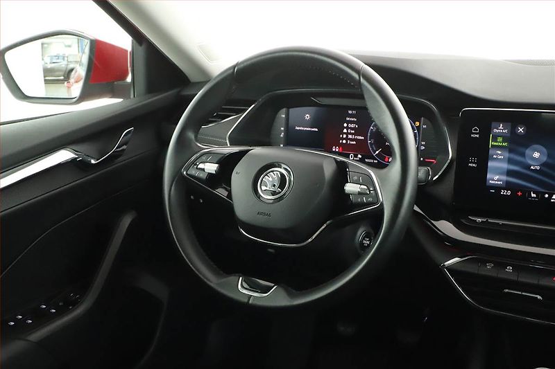 Škoda Octavia (2023) Style 2.0 TDI, ČR,1.maj - fotka 8 z 16