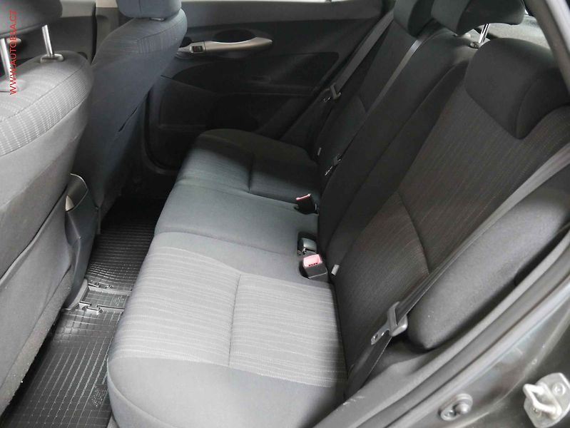 Toyota Auris (2007) 1.6 VVT-i, ČR, AC - fotka 10 z 20