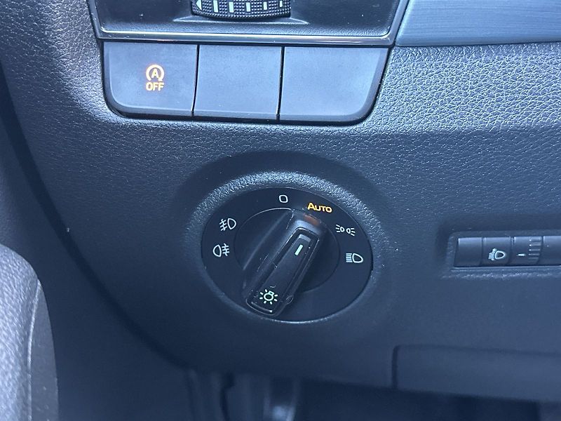 Škoda Fabia (2018) Combi 1,0 MPI Ambition - fotka 15 z 27