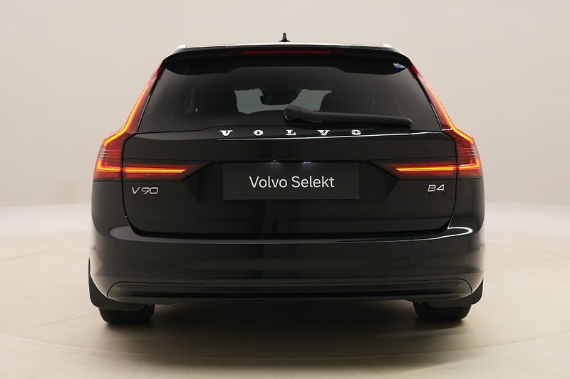 Volvo V90 B4 MOMENTUM AUT  - fotka 11 z 45