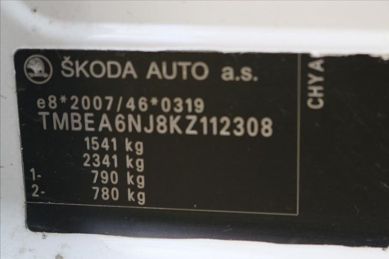Škoda Fabia 1,0 ČR, 1. Majitel - fotka 12 z 33