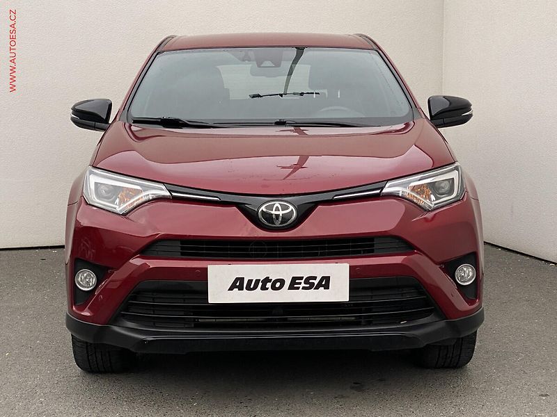 Toyota RAV4 (2019) 2.0 VVT-i 4x4, ČR, AT, LED - fotka 2 z 20
