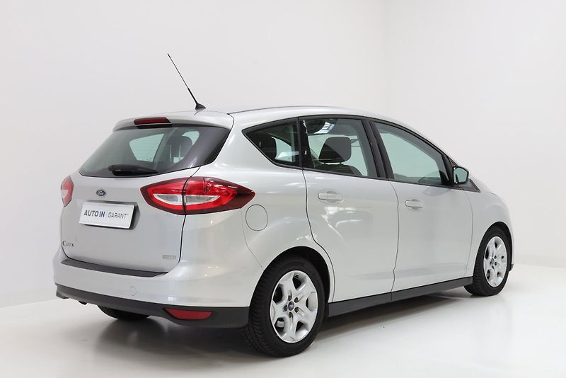 Ford C-MAX (2016) 1.maj, pravidelný servis, ČR - fotka 6 z 20