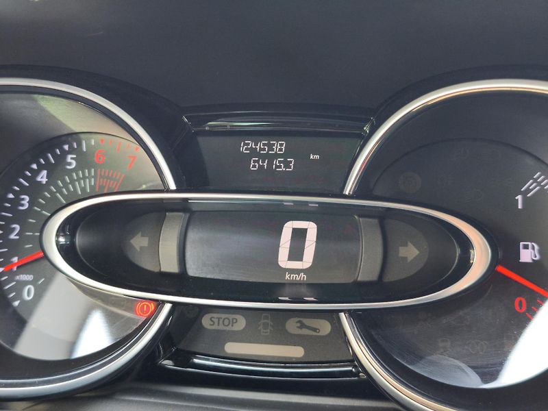 Renault Clio 2017 ČR 0.9 TCe 66kW LIMITED - fotka 10 z 29