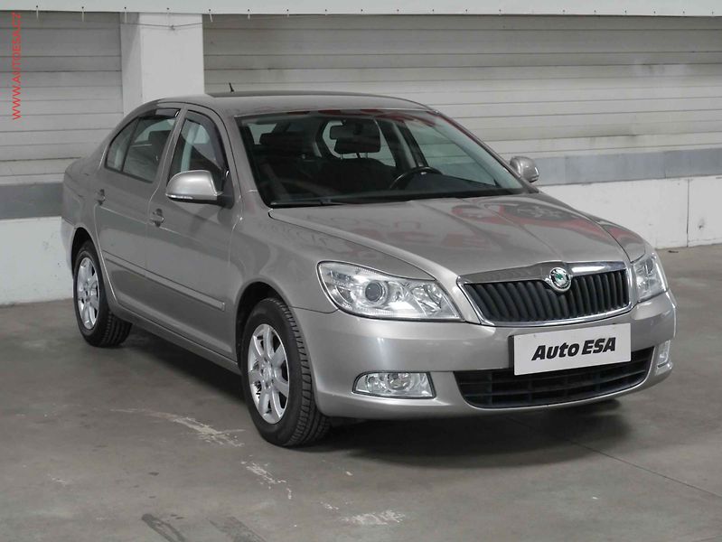 Škoda Octavia (2009) 1.9 TDi, ČR, AC, výhřev sed - fotografie inzerátu