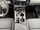 Lexus NX 350h 2,5 HSD e-CVT Executive 4×4 E- - náhled 22