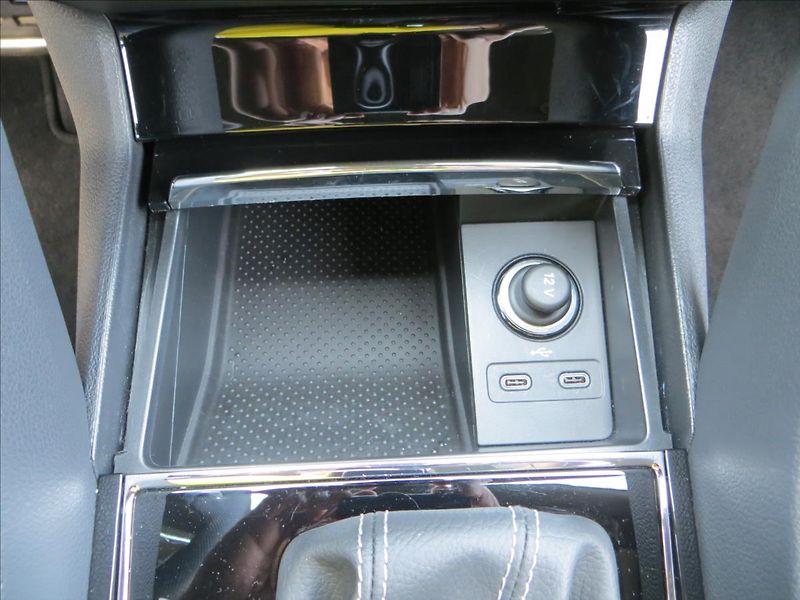 Škoda Kodiaq 2,0 TDI Sportline DSG Matrix - fotka 19 z 34