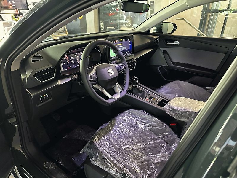 Seat Leon (2026) ST Style 1.5 TSI 115k - fotka 8 z 15