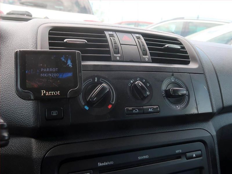 Škoda Roomster (2011) Style 1.6 TDI - fotka 15 z 15